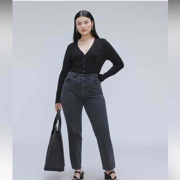 Everlane Curvy Cheeky Jeans - Picture 3 of 13